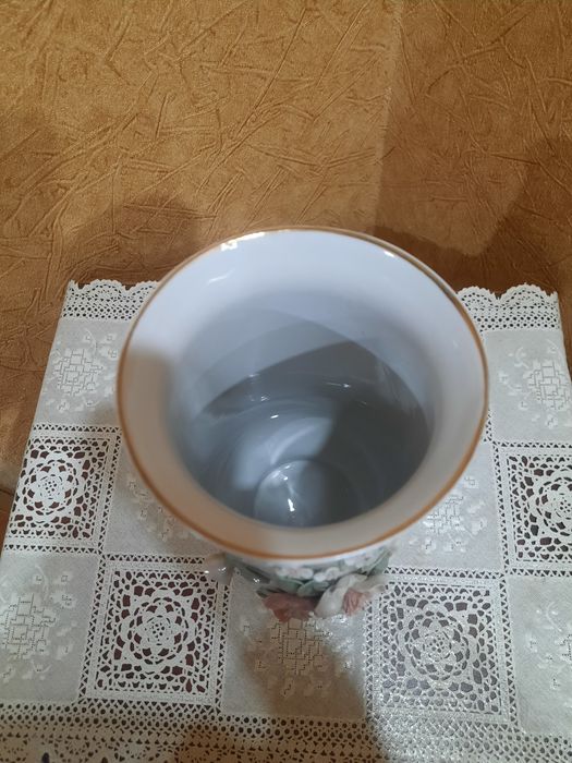 Красивая, винтажная, фарфоровая ваза Кисловодский ФЗ,  ручная работа,
