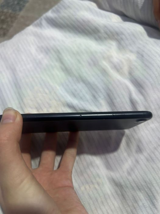 Айфон 7 продам срочно