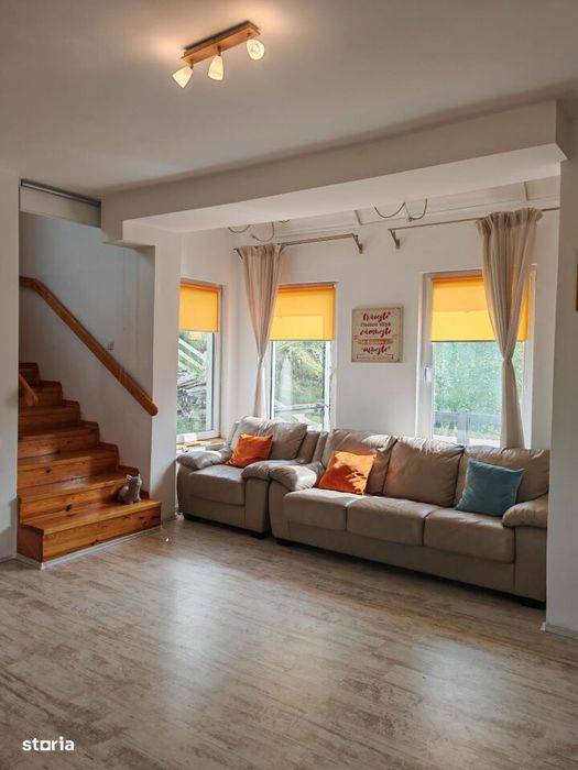 Super Oferta De Preț - Pestera Casa De Vanzare - Moeciu!