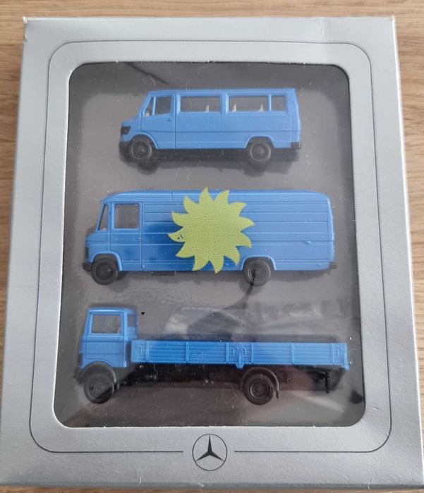 Se vinde set machetă Herpa