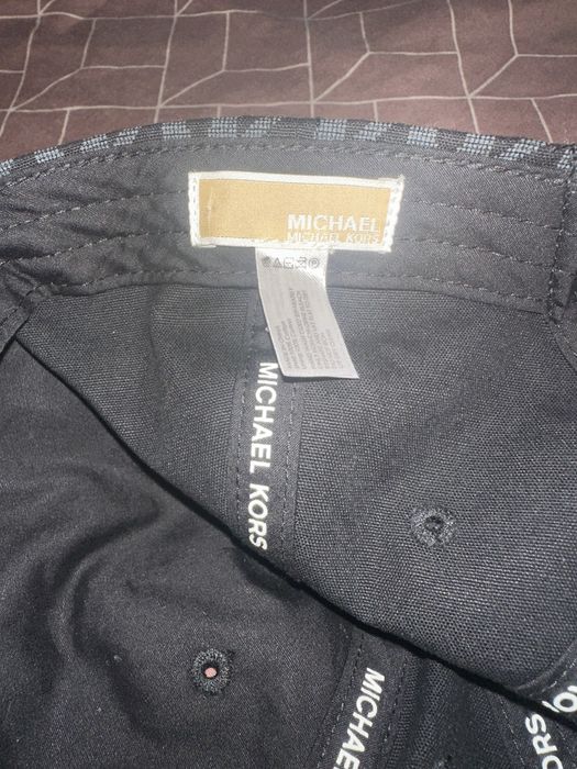 Дамска шапка Дамска