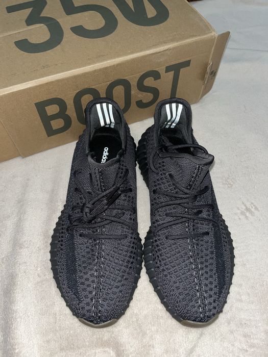 Yeezy 350 V2