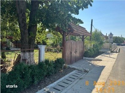Casa si teren cota parte 1/3, Ivanesti, ID: R2759090