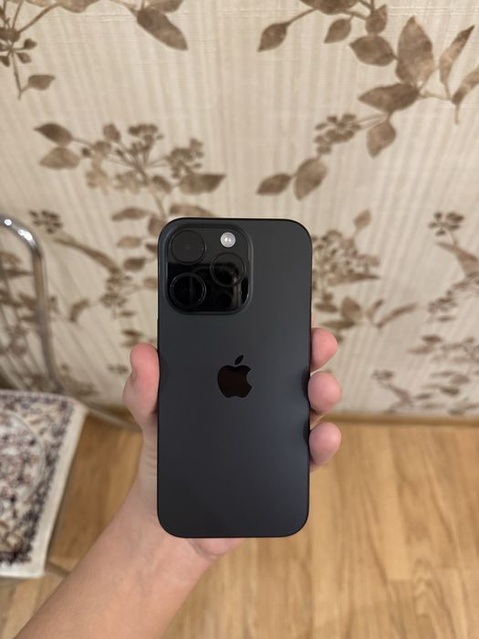 iPhone 16 Pro 256 gb black titanium