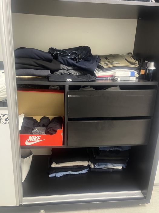 Sifonier cu usi culisante