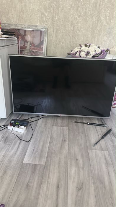 продам телевизор лджи