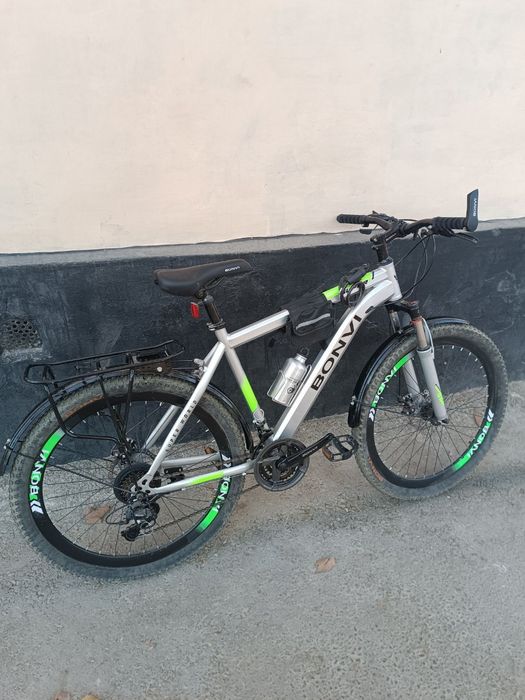 BONVI velosiped yangi   uygacha yurgan faqat.