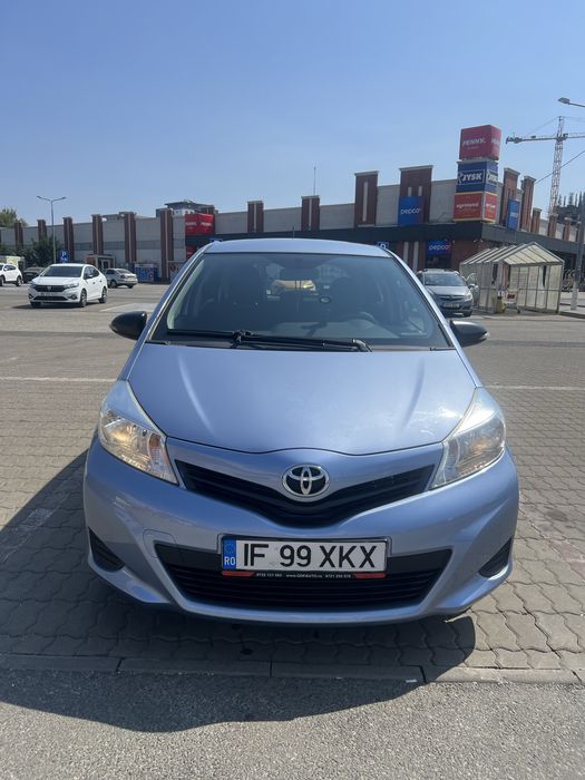 * Toyota Yaris - 83.000km rulați *