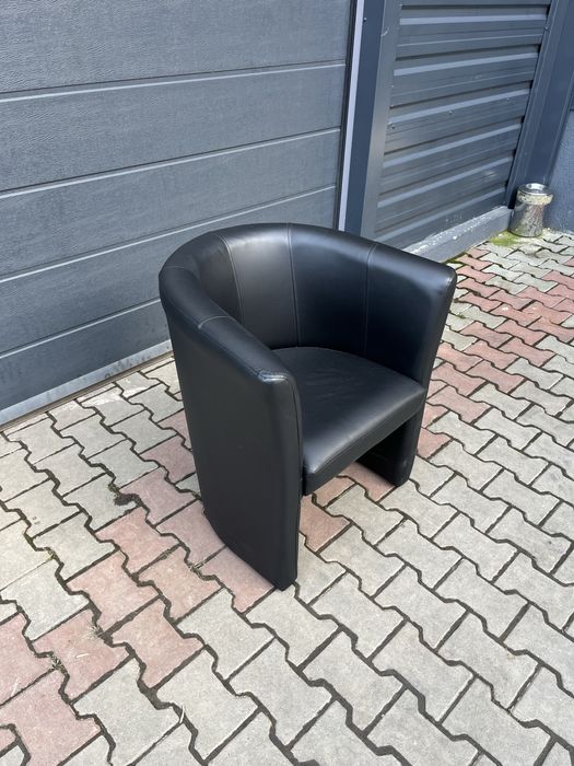 Set 3 fotolii din piele ecologică – stare foarte bună