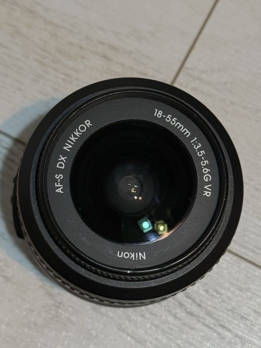 Nikon D3100 kit body + obiectiv AF‑S 18‑55mm VR + baterie EN‑EL14 + încărcător Patona