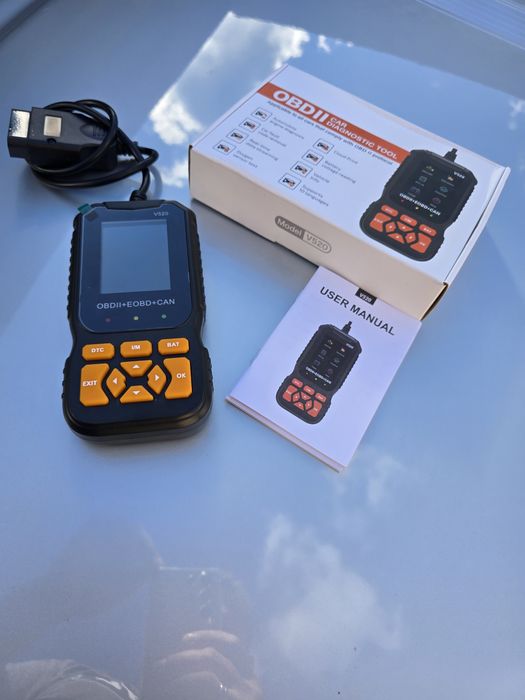 Tester auto OBD II , rapid cu ecran color.
