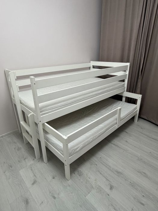 Продам детско-подросковую двойную кровать  Софа.