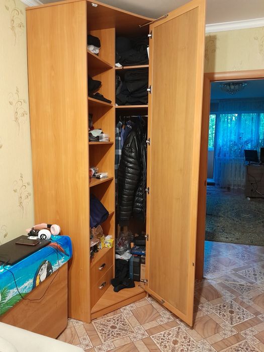 Продам шкаф в хорошем состоянии!