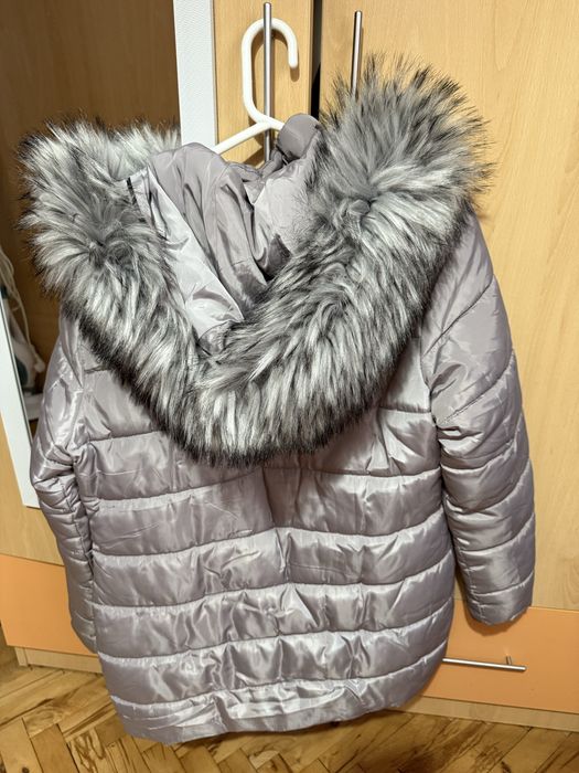 Дамско зимно яке (сиво)