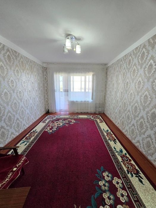 Массив Феруза Продаётся 2 комнатная квартира Срочно