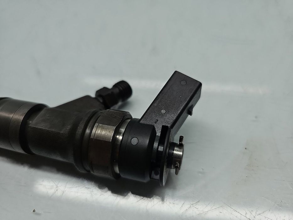 Injector Bmw 5 (E60) [Fabr 2004-2010] 7793836-01, 04455110216 2.0 M47D
