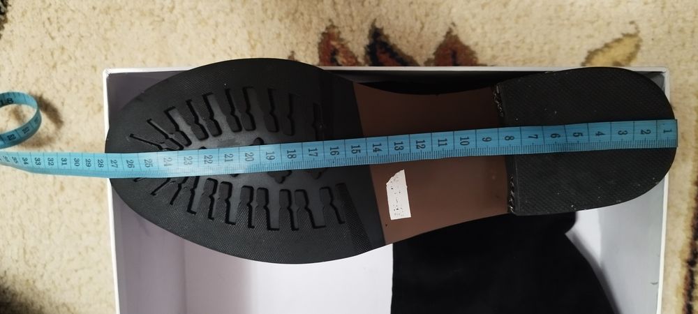 Женские ботфорты, сапоги.