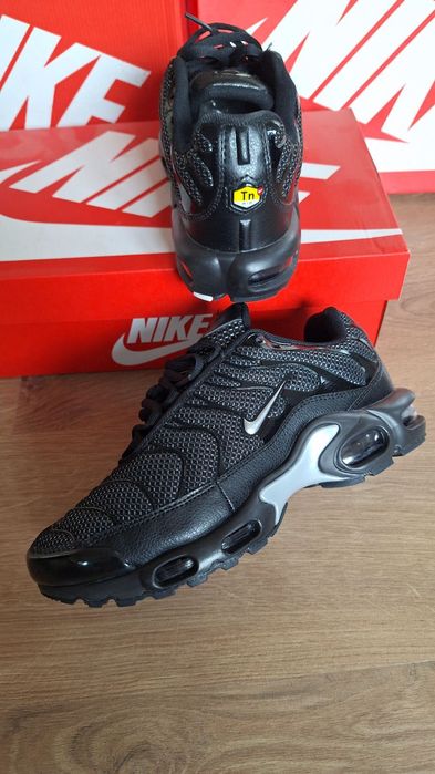 Оригинални Nike Air Max Plus W Blak Silver унисекс маратонки