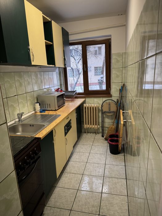 Inchiriez apartament