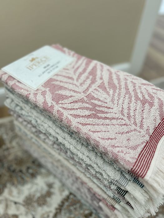 Полотенцы сатылады