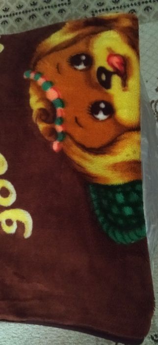 Продам недорого пледики