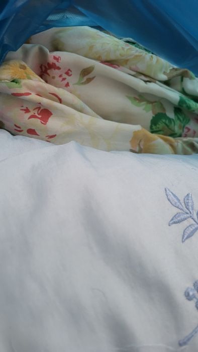 Продам двв одеяла