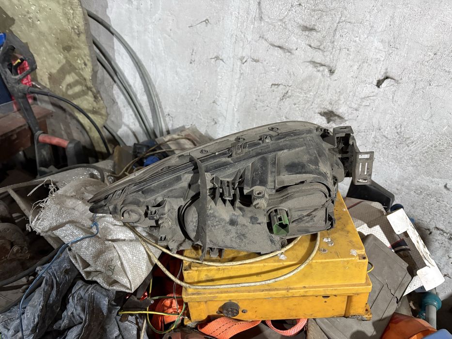 Фара форд мондео 3 левая до рест