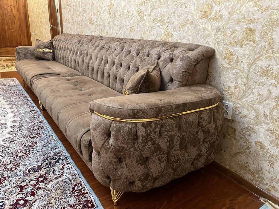 Срочно продаем диван !