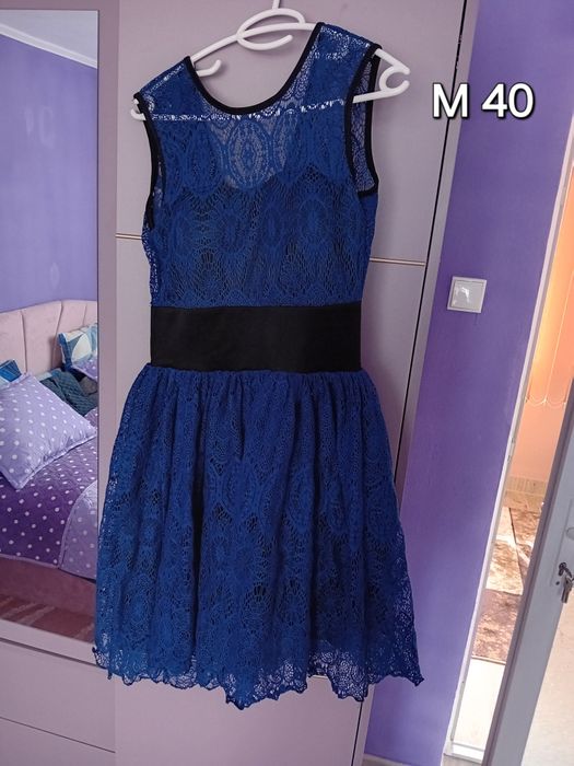 Vând rochii de ocazie