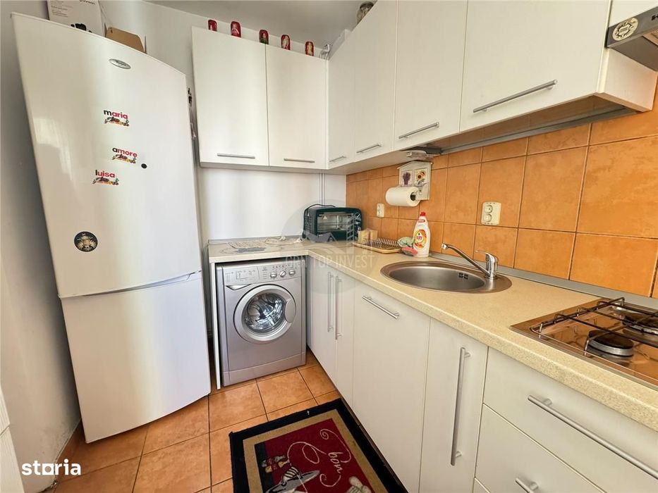 Apartament la mansarda cu 3 camere si balcon in Vasile Aaron