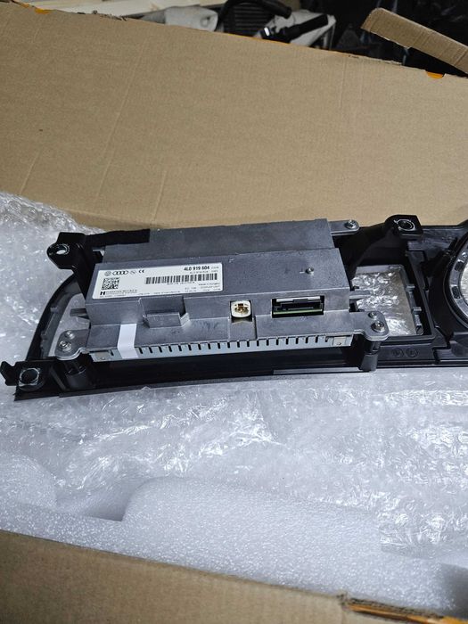 Unitate display Audi A6 C6 2009