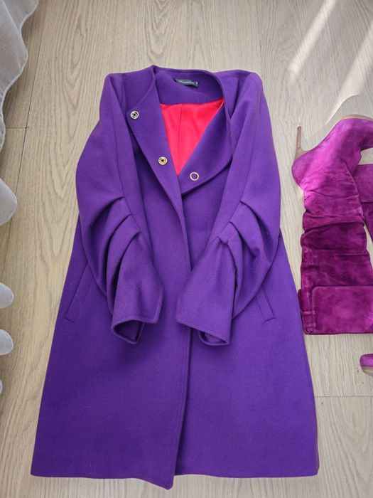 Продам  пальто 44 р.и сапоги 37р.