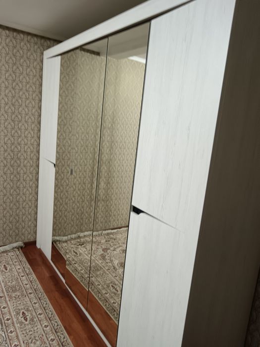 Продам Гарнитур Слоним Мебель Града Белый придметов в наборе 6 штука