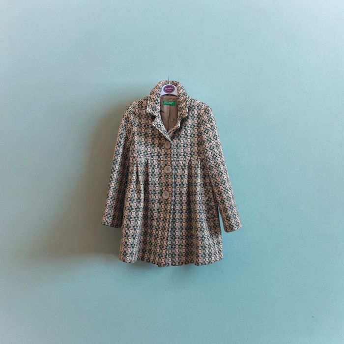 Платье, пальто и жилетка для девочки