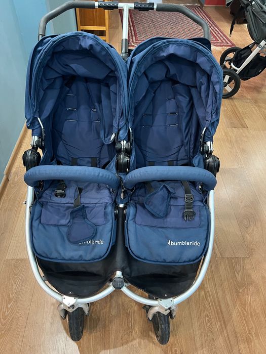 Коляска Bumbleride для двойняшек/близняшек и погодок