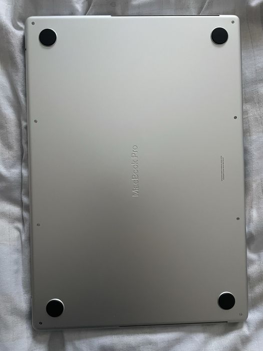 Macbook pro 16 m2 pro 16/512 92%