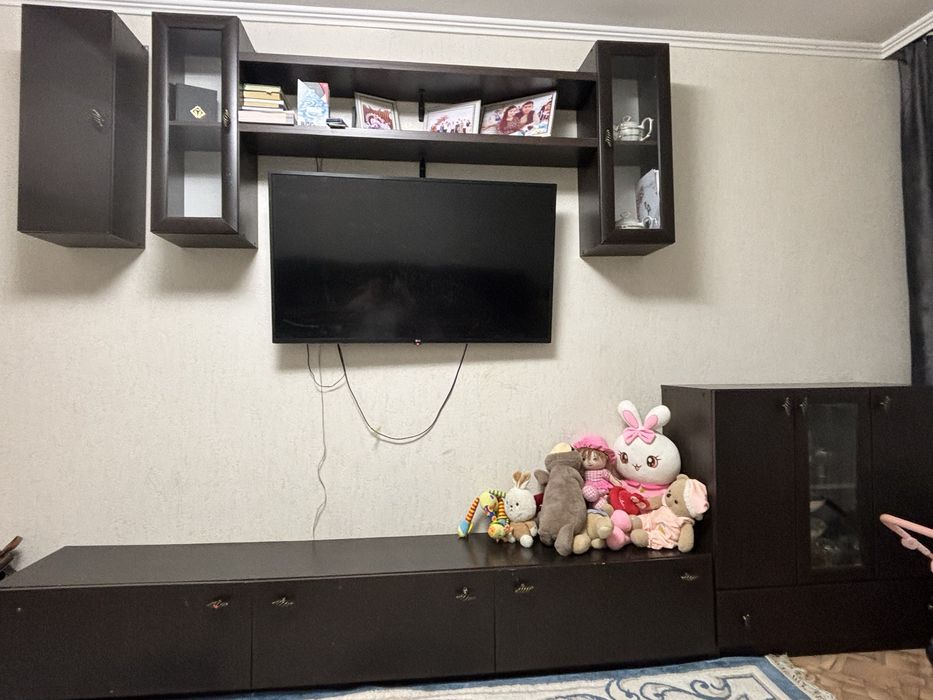 Продам шкаф и тумбу