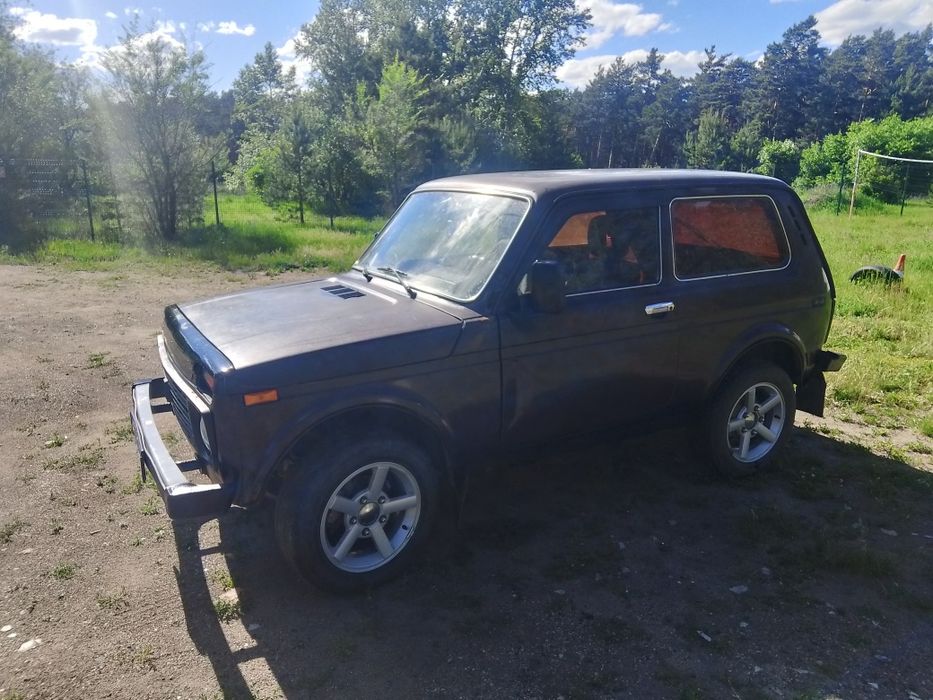 Продам ниву 2002 года выпуска