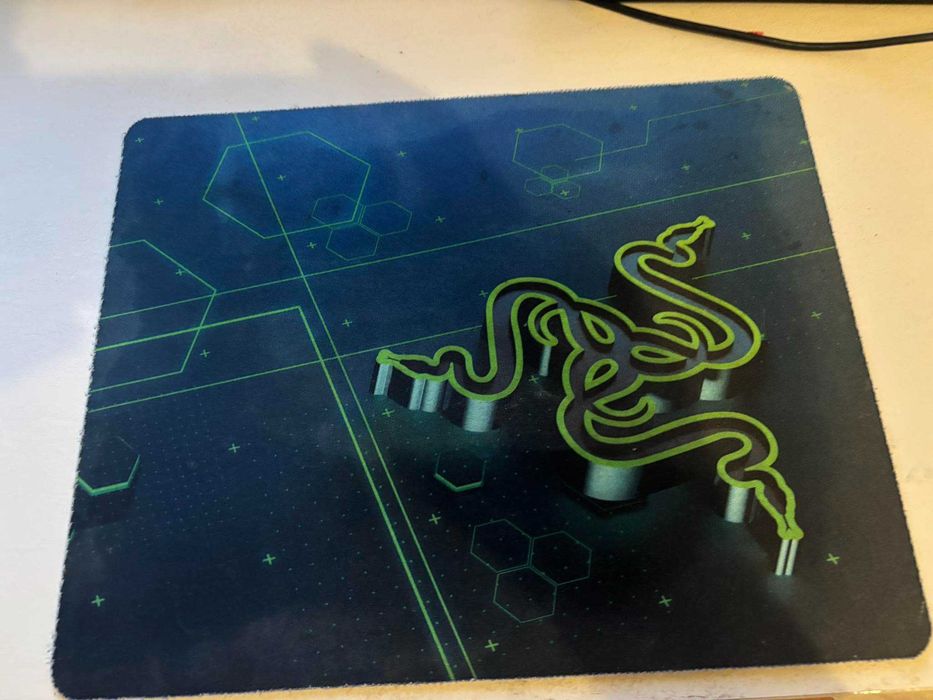 Компютър RTX2060 AMD ryzen 5 3600 +монитор 144hz клавиатура и мишка