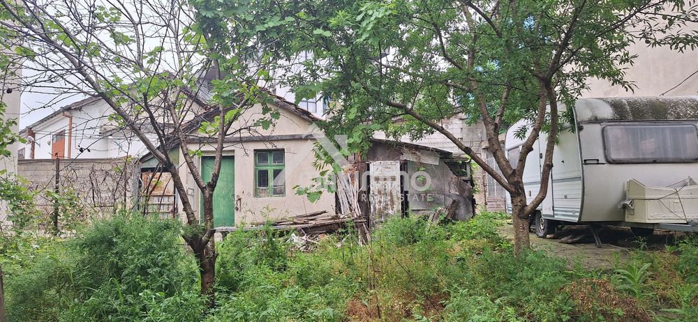 Парцел в Варна-Изгрев площ 454 цена 150000