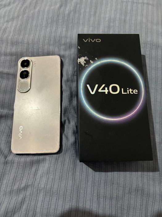 Vivo 40Lite 256гб память