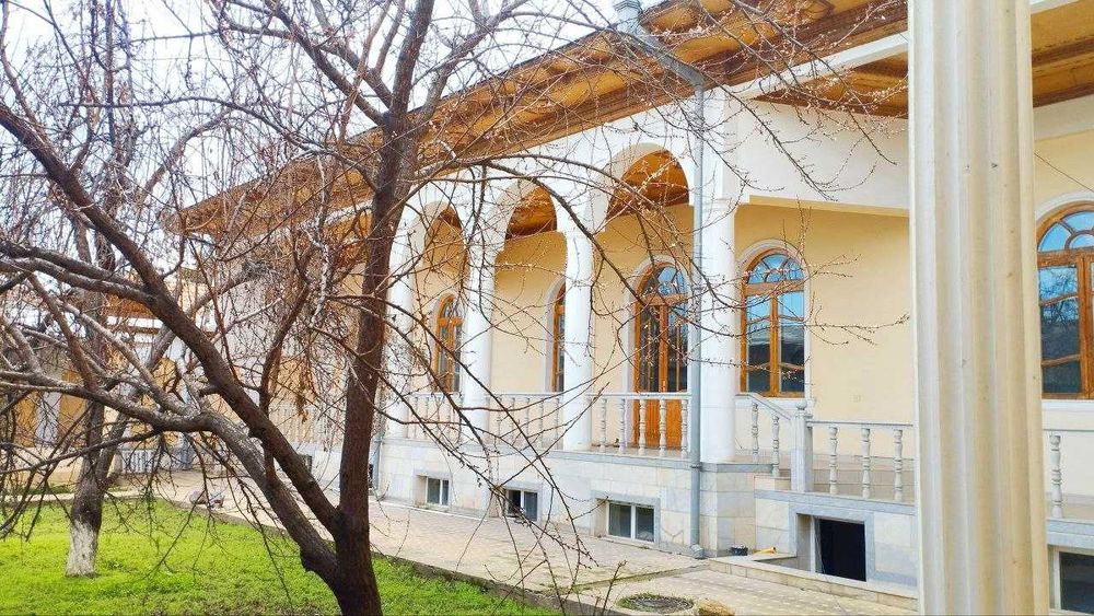 Продам Ретро Особняк 9 ком. 18 соток  Дурмень Кибрай рн