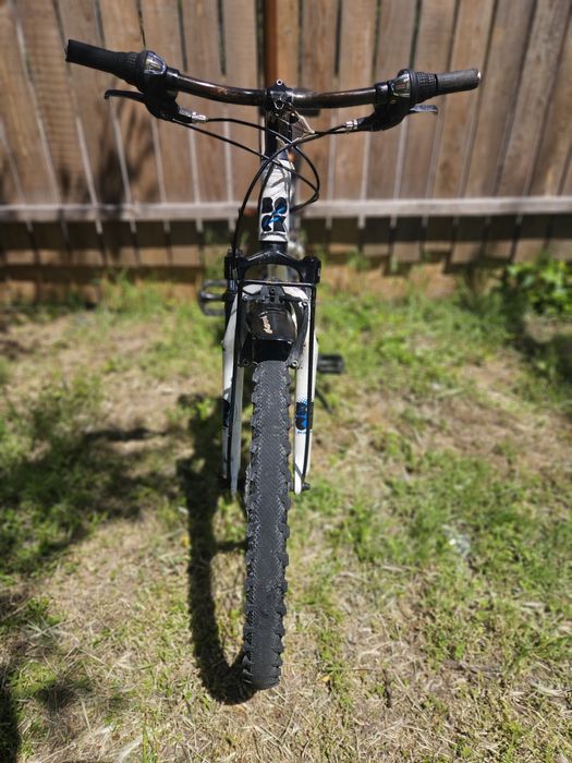Vând bicicleta în stare f. bună adusă din Germania detalii în privat la nr de telefon sau WhatsApp 0742582449