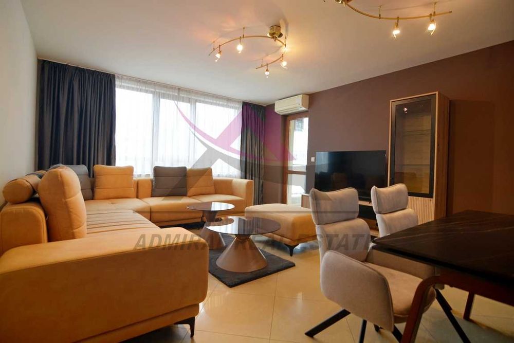 Дава се под наем Тристаен апартамент в Варна, Център - 115 кв.м за 1196.97 € - Снимка #1