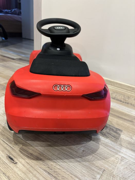 Детска кола за бутане Audi