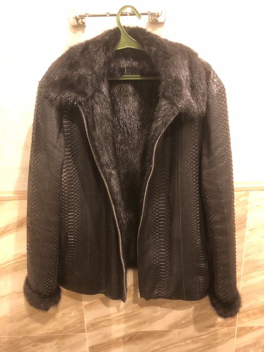 Куртка из кожи питона