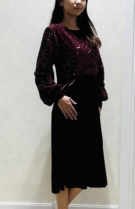 Платье нарядное размер 46-50