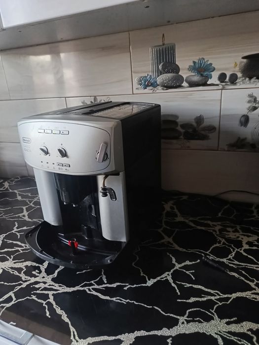 Vind expresor de cafea delonghy