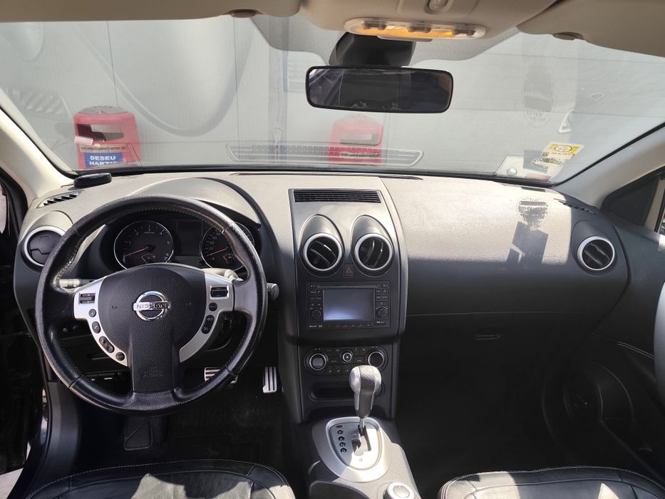 Nissan Qashqai Tekna+2 2.0 dCi 4x4 Automat 2011