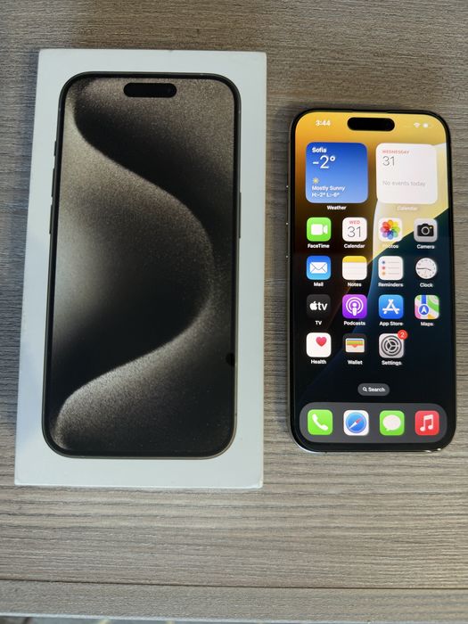 Iphone 15 Pro 256 GB - като нов